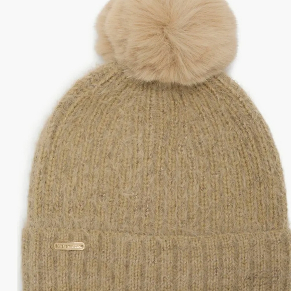 Steve Madden Accessories - Steve Madden Beanie